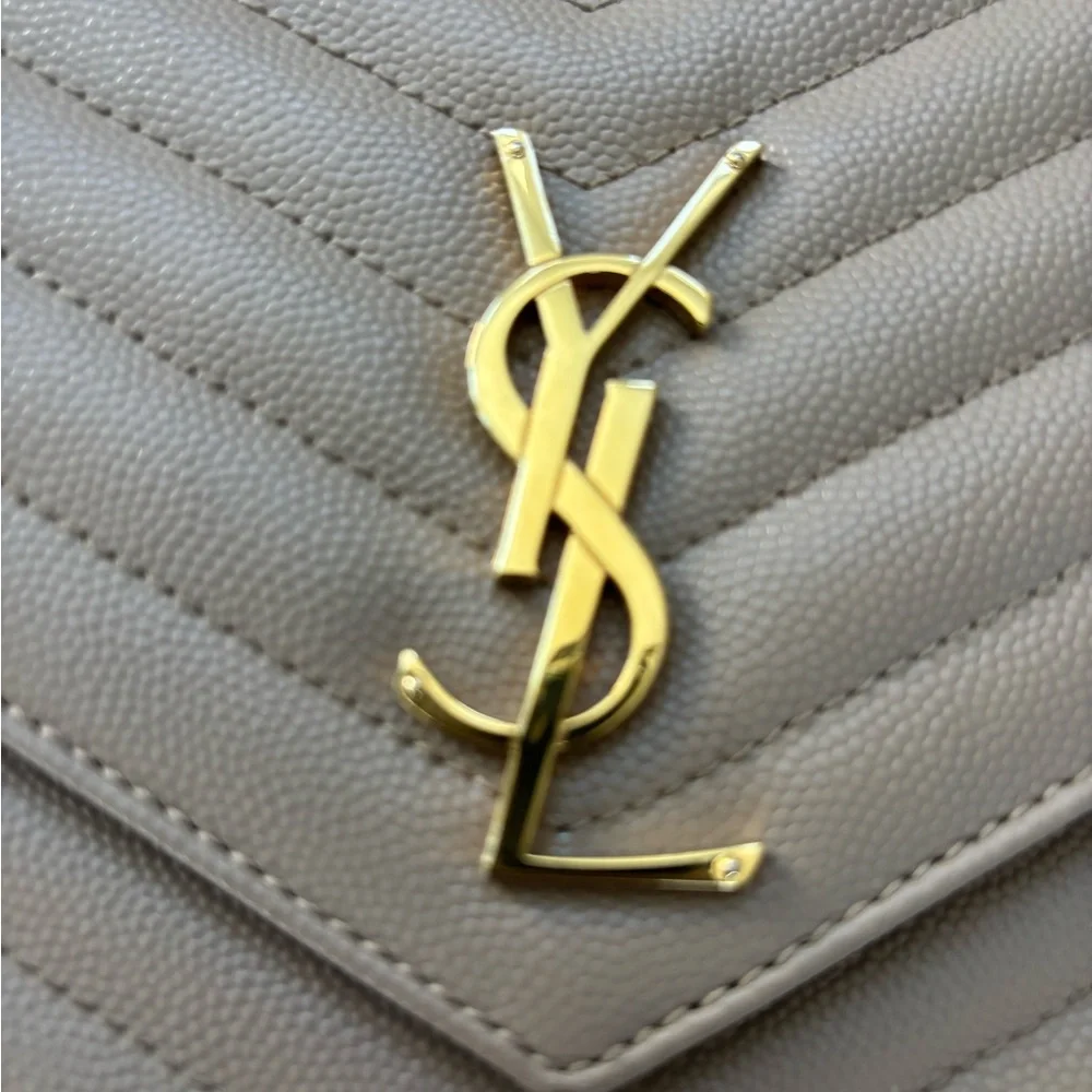 YSL Saint Laurent Dark Beige Grain de Poudre Leather Clutch Wristlet $850 - Picture 4 of 13